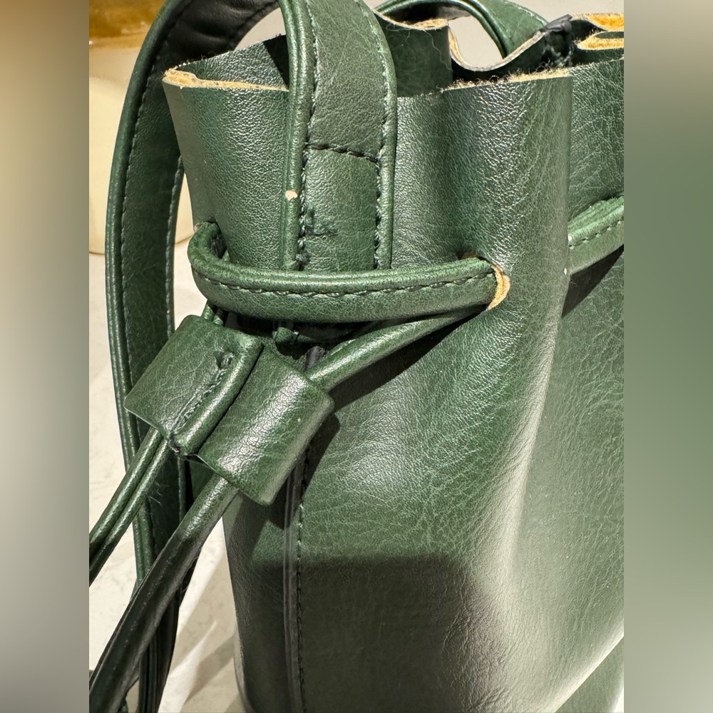 Green Faux Leather Bucket Bag - Picture 4 of 15